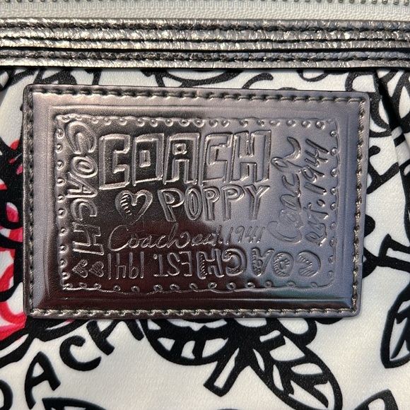 Coach Poppy Floral Graffiti wristlet - Picture 2 of 5